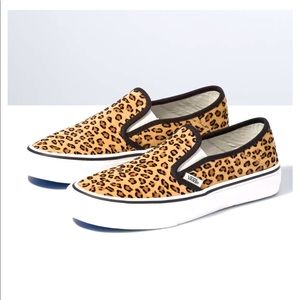 NWT Leopard Print Vans Size 8